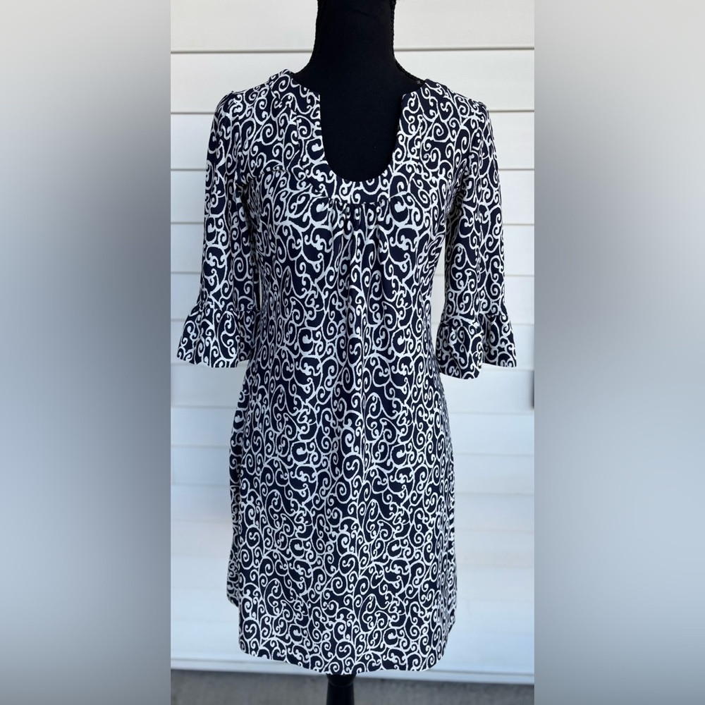 Jude Connally Black and White Swirl Scoop-Neck Dress size XS Ruffle Sleeve